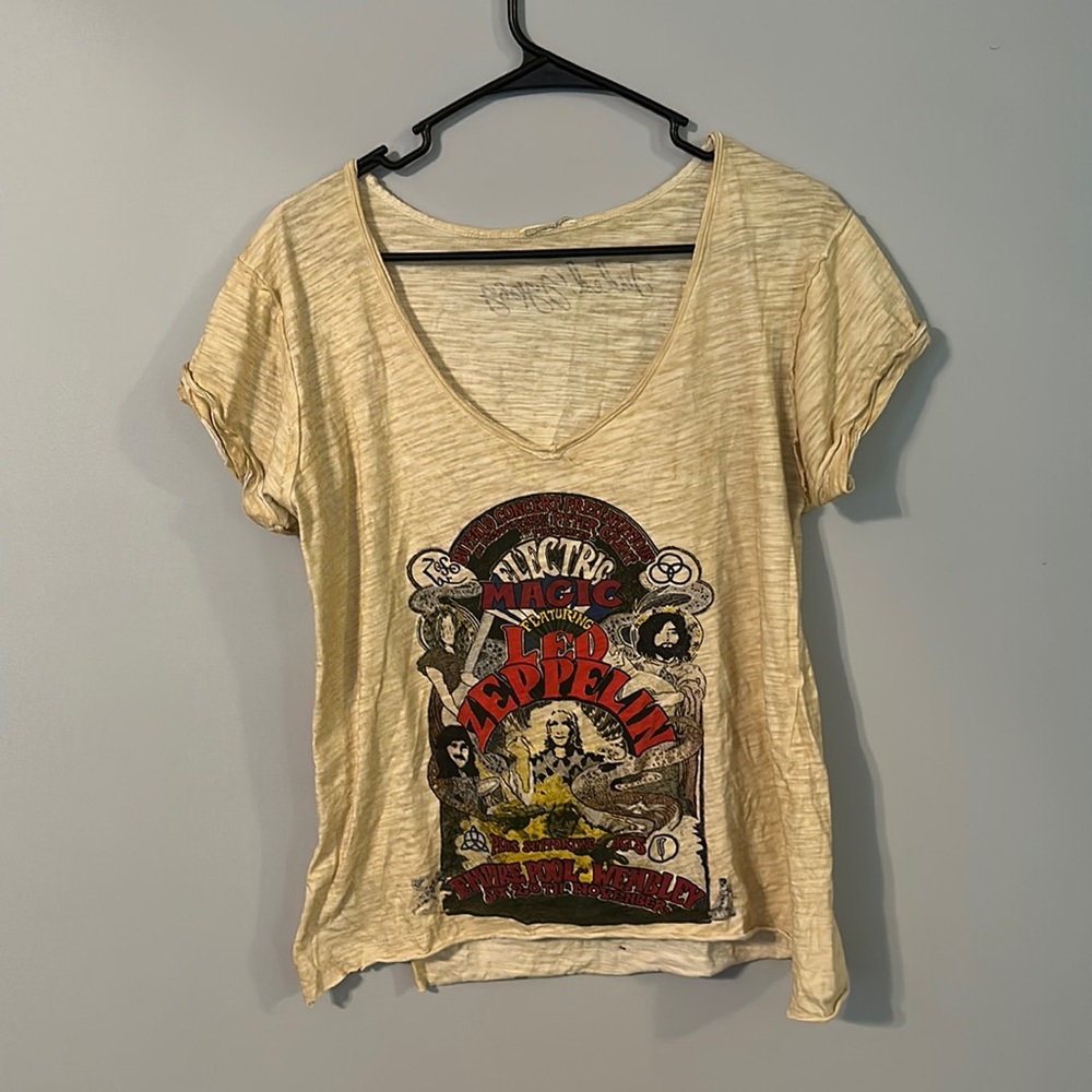 Electric Magic Led Zepplin retro v neck top! ☮️🎸